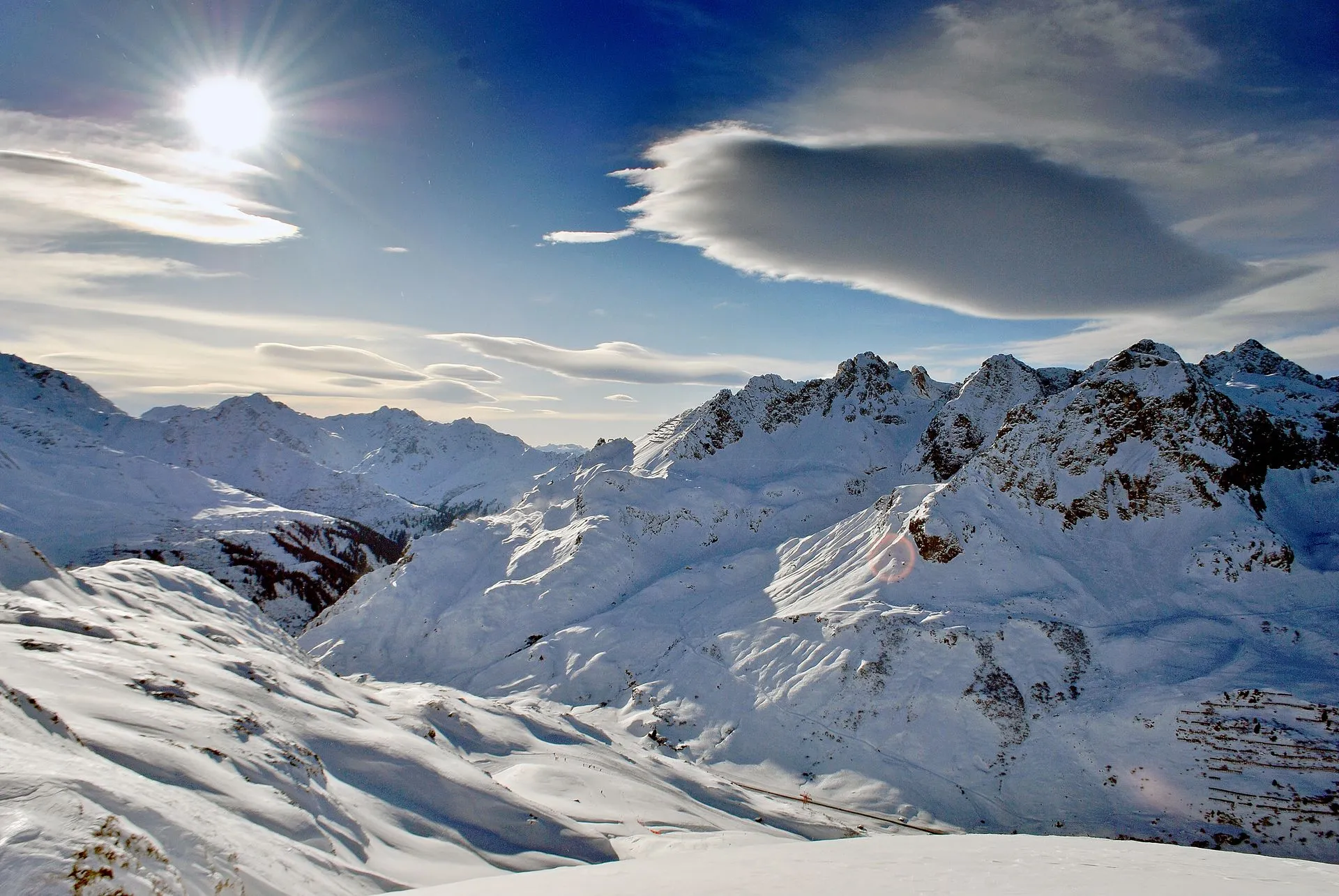 Luxus-Apartments in Lech am Arlberg: Warum die Lage direkt an der Piste den Urlaub verändert