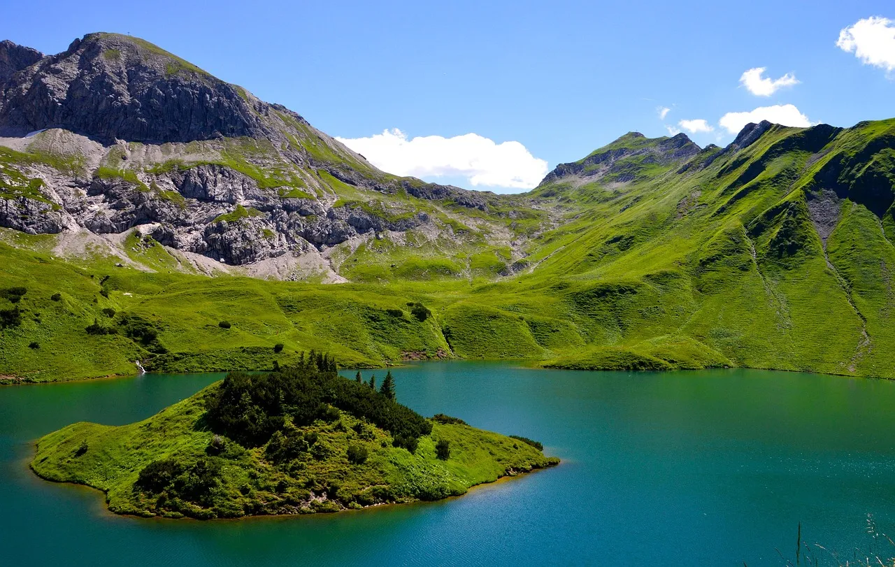 Schrecksee Allgäu: Warum der spektakulärste Bergsee der Alpen auf eurer Bucketlist stehen sollte